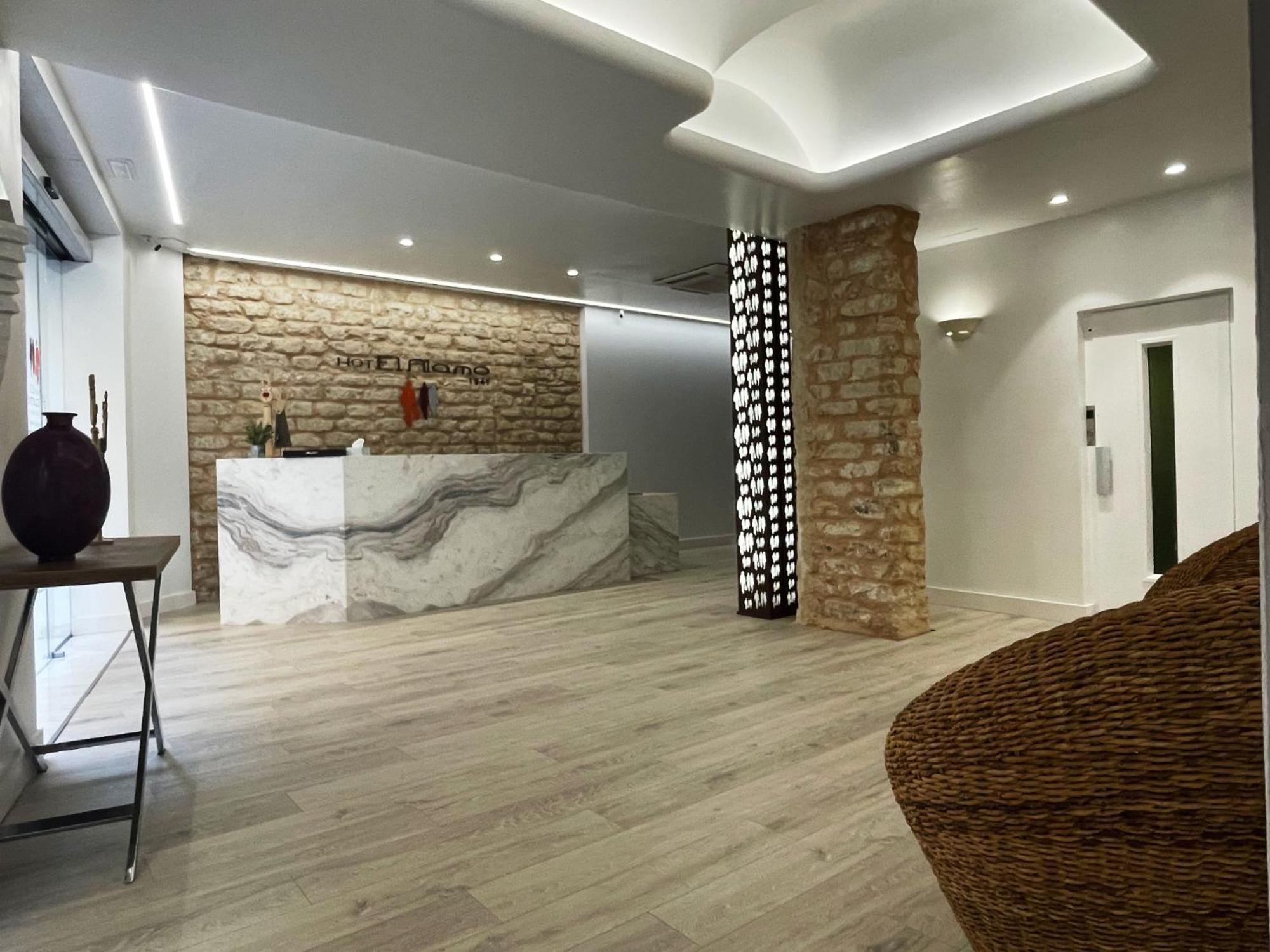 Hotel Alamo Alicante Luaran gambar