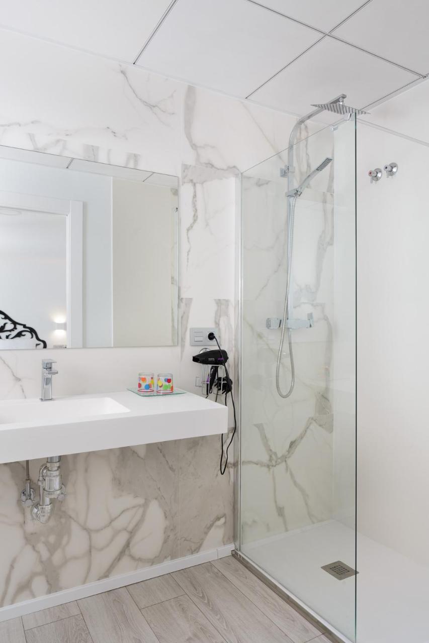 Hotel Alamo Alicante Luaran gambar